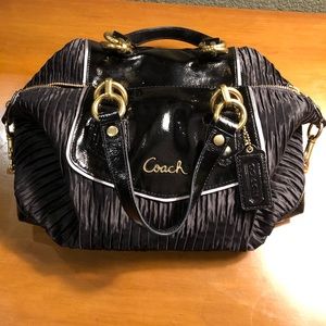 Gorgeous coach purse